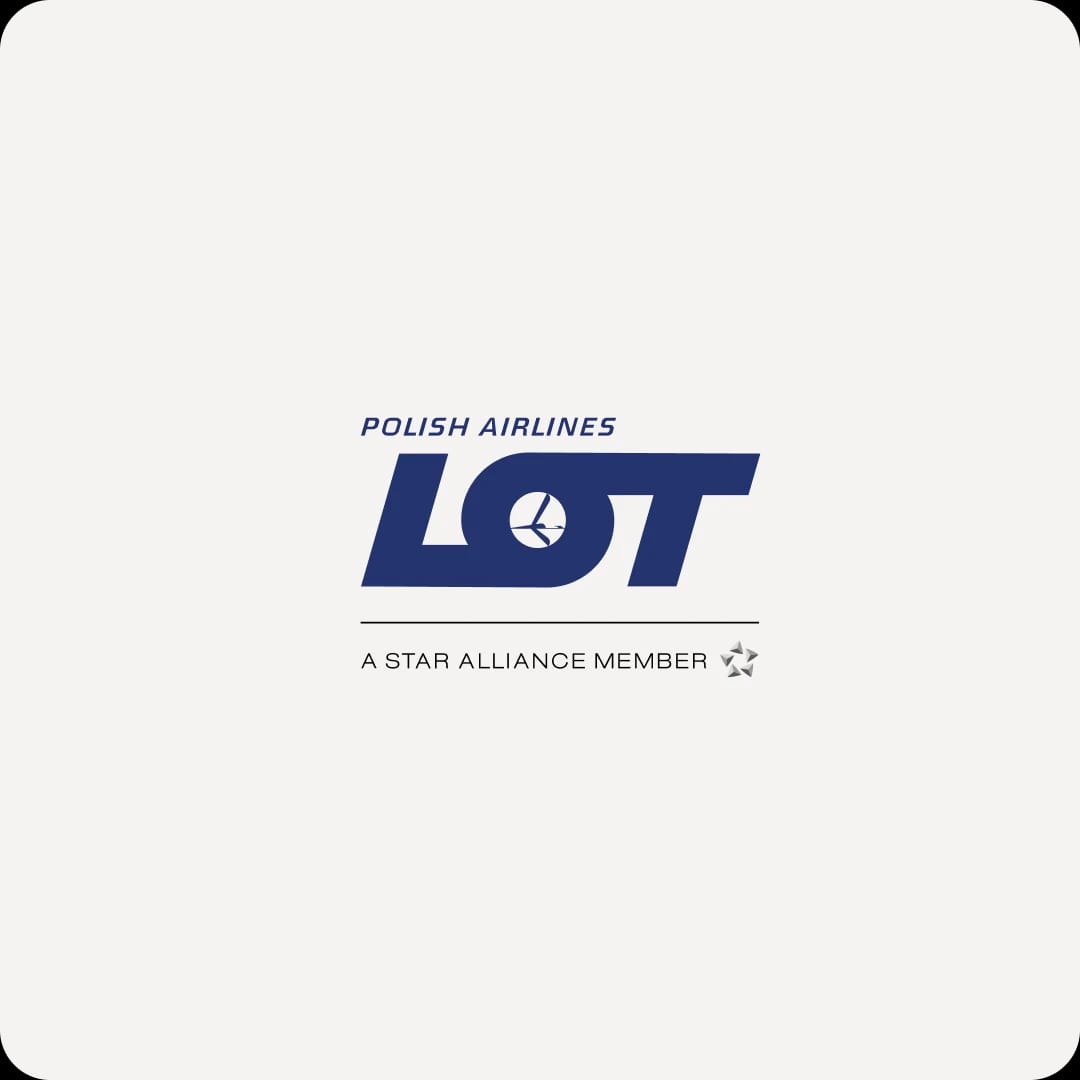 Logo of LOT Polish Airlines, a Star Alliance member.